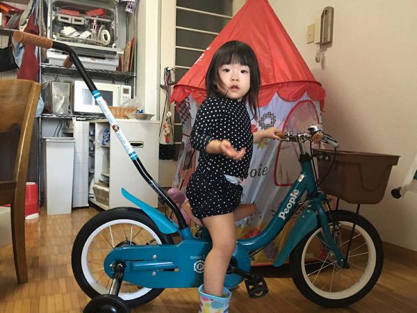 子供用自転車（舵取り）
