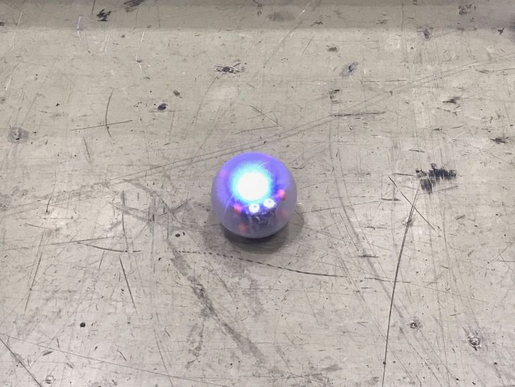 かわいい球体ロボットomicro